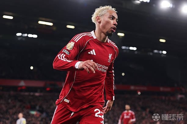 自红军首秀以来埃基蒂克参与19球，英超球员中仅次于哈兰德